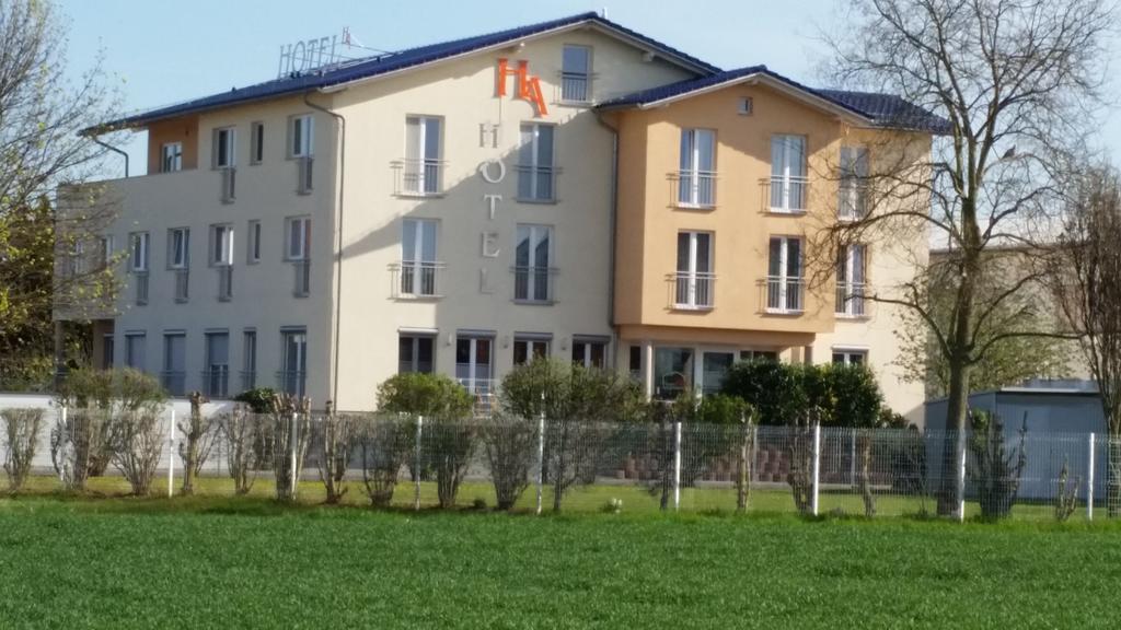 Hotel Ackermann Riedstadt Exterior foto
